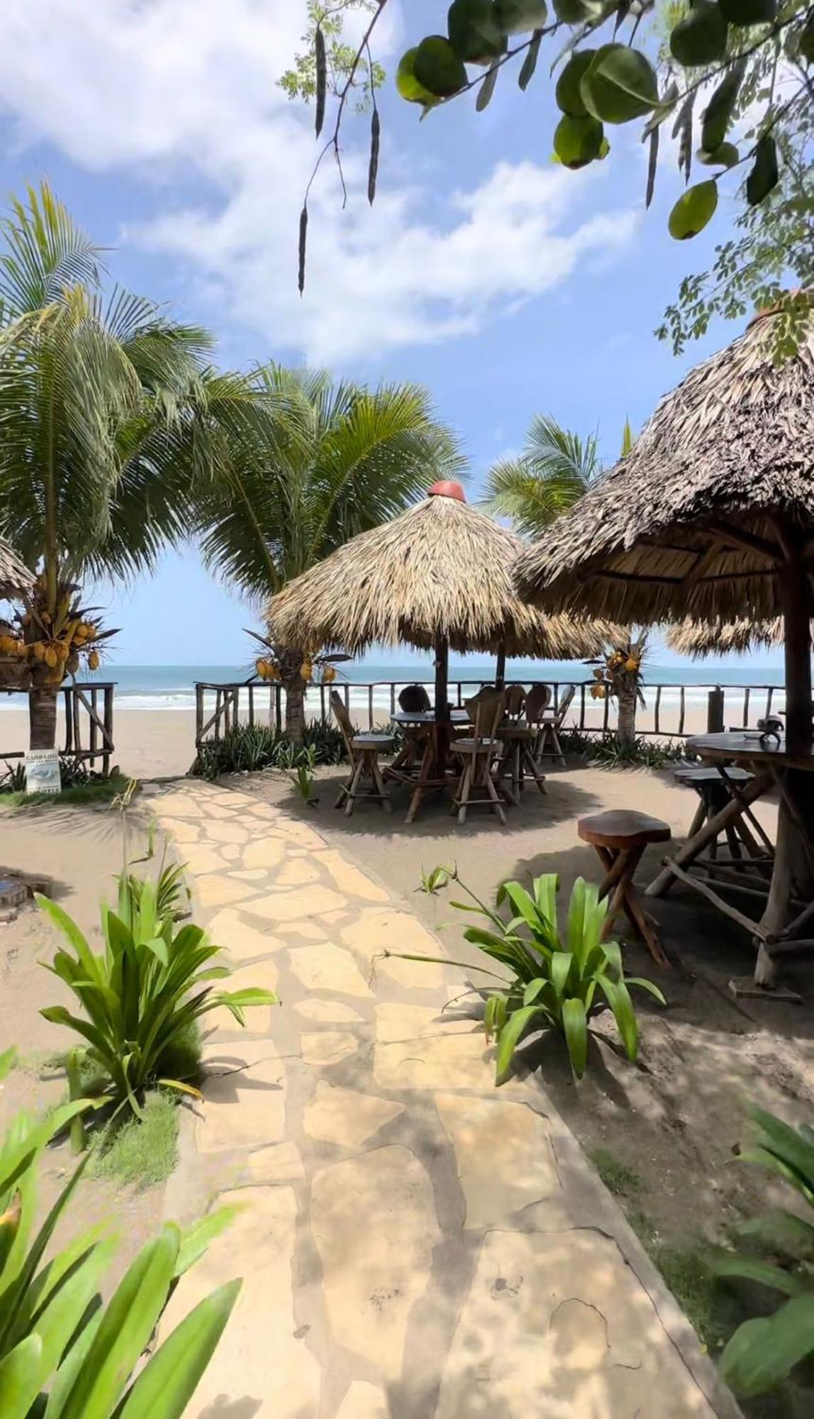 Mano A Mano Eco Hostal Las Penitas Ngoại thất bức ảnh