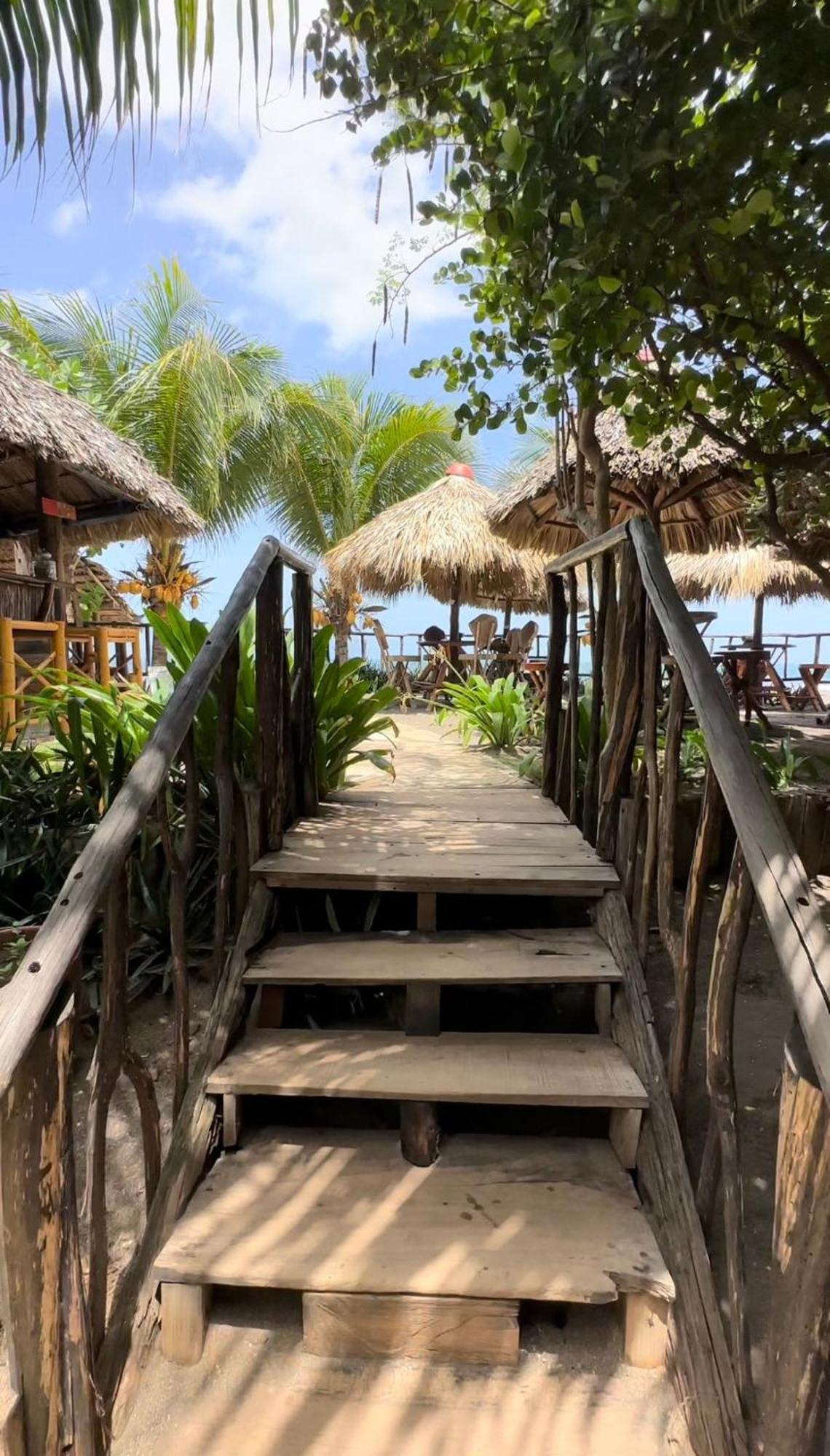 Mano A Mano Eco Hostal Las Penitas Ngoại thất bức ảnh