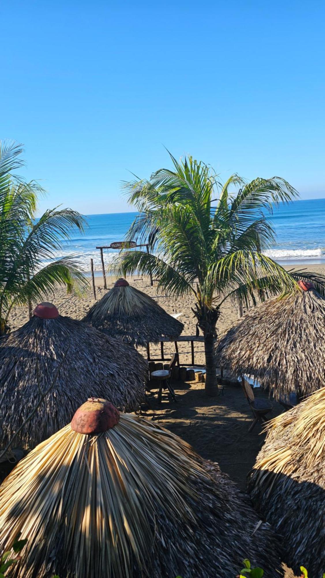 Mano A Mano Eco Hostal Las Penitas Ngoại thất bức ảnh