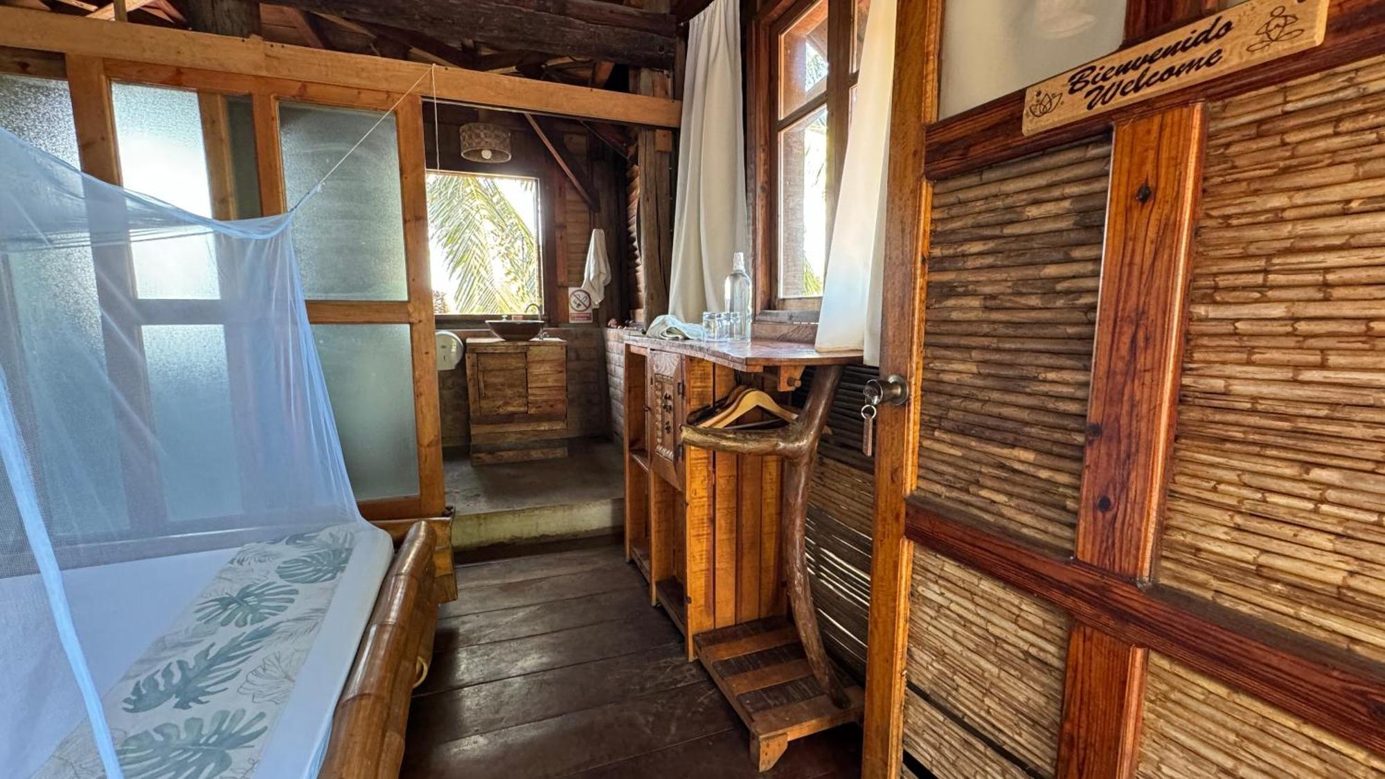 Mano A Mano Eco Hostal Las Penitas Ngoại thất bức ảnh